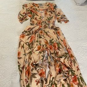 Floral maxi dress, slit in front